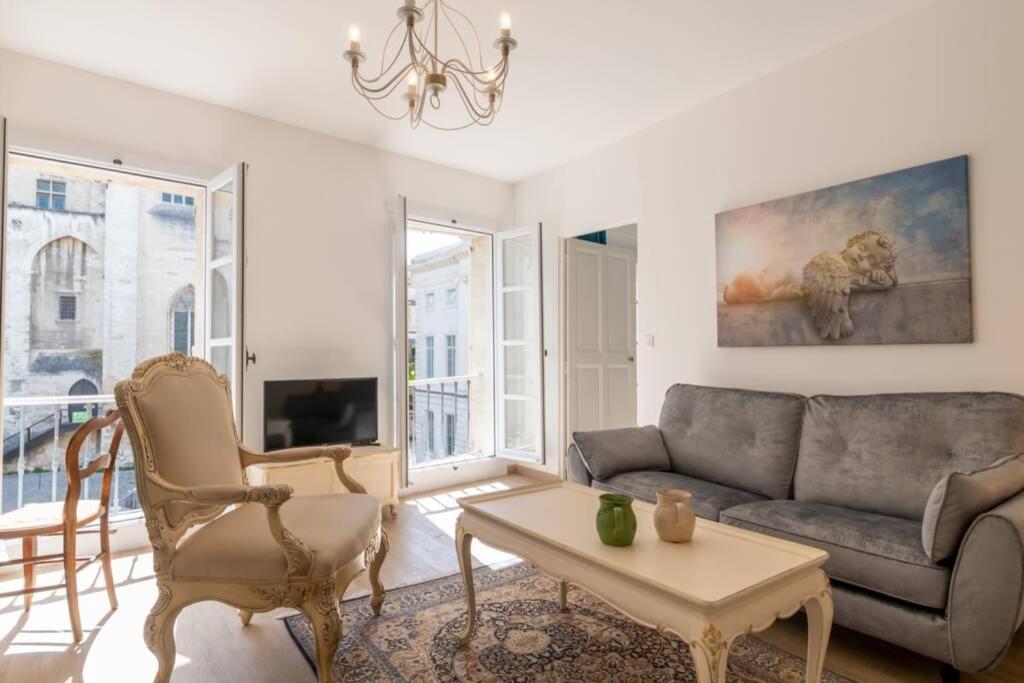 Bien D'Exception En Face Du Palais Des Papes Apartment Avignon Bagian luar foto