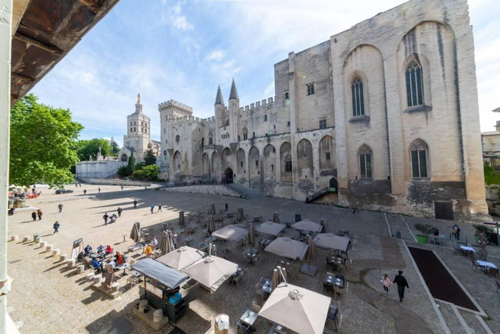 Bien D'Exception En Face Du Palais Des Papes Apartment Avignon Bagian luar foto