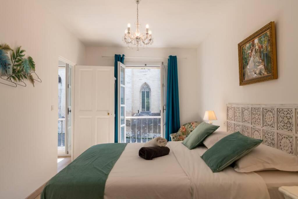 Bien D'Exception En Face Du Palais Des Papes Apartment Avignon Bagian luar foto