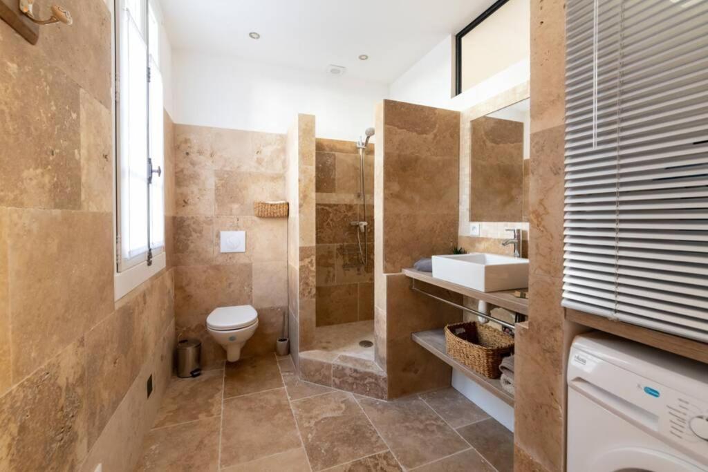 Bien D'Exception En Face Du Palais Des Papes Apartment Avignon Bagian luar foto