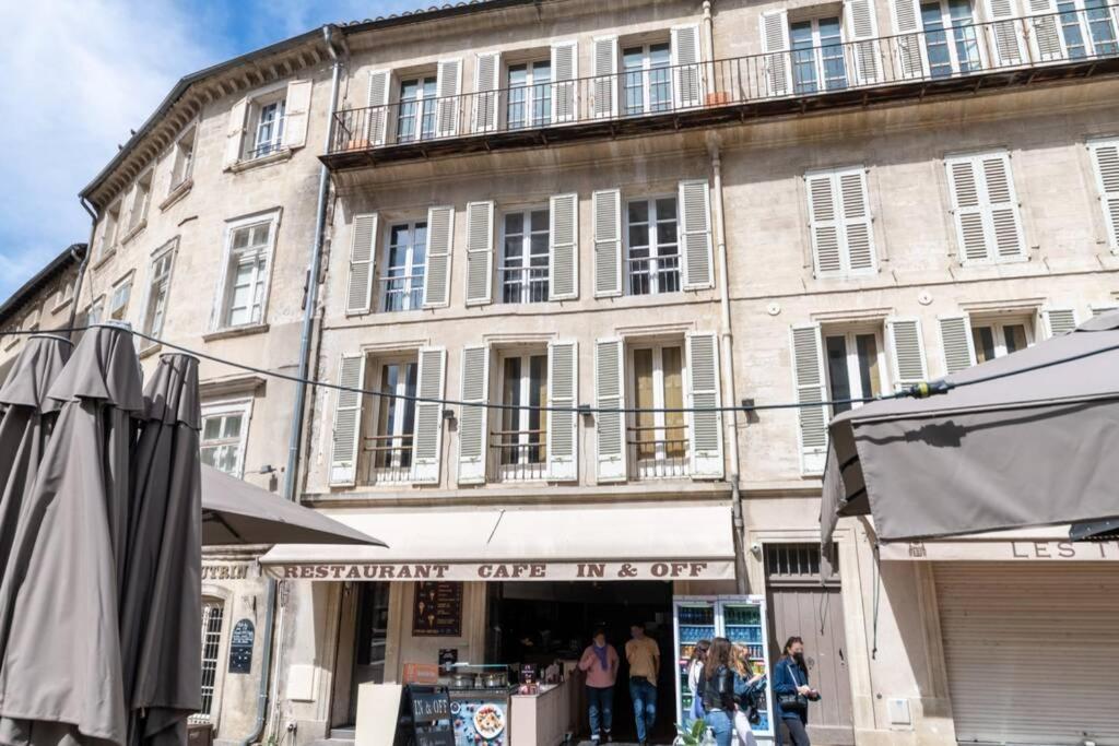 Bien D'Exception En Face Du Palais Des Papes Apartment Avignon Bagian luar foto