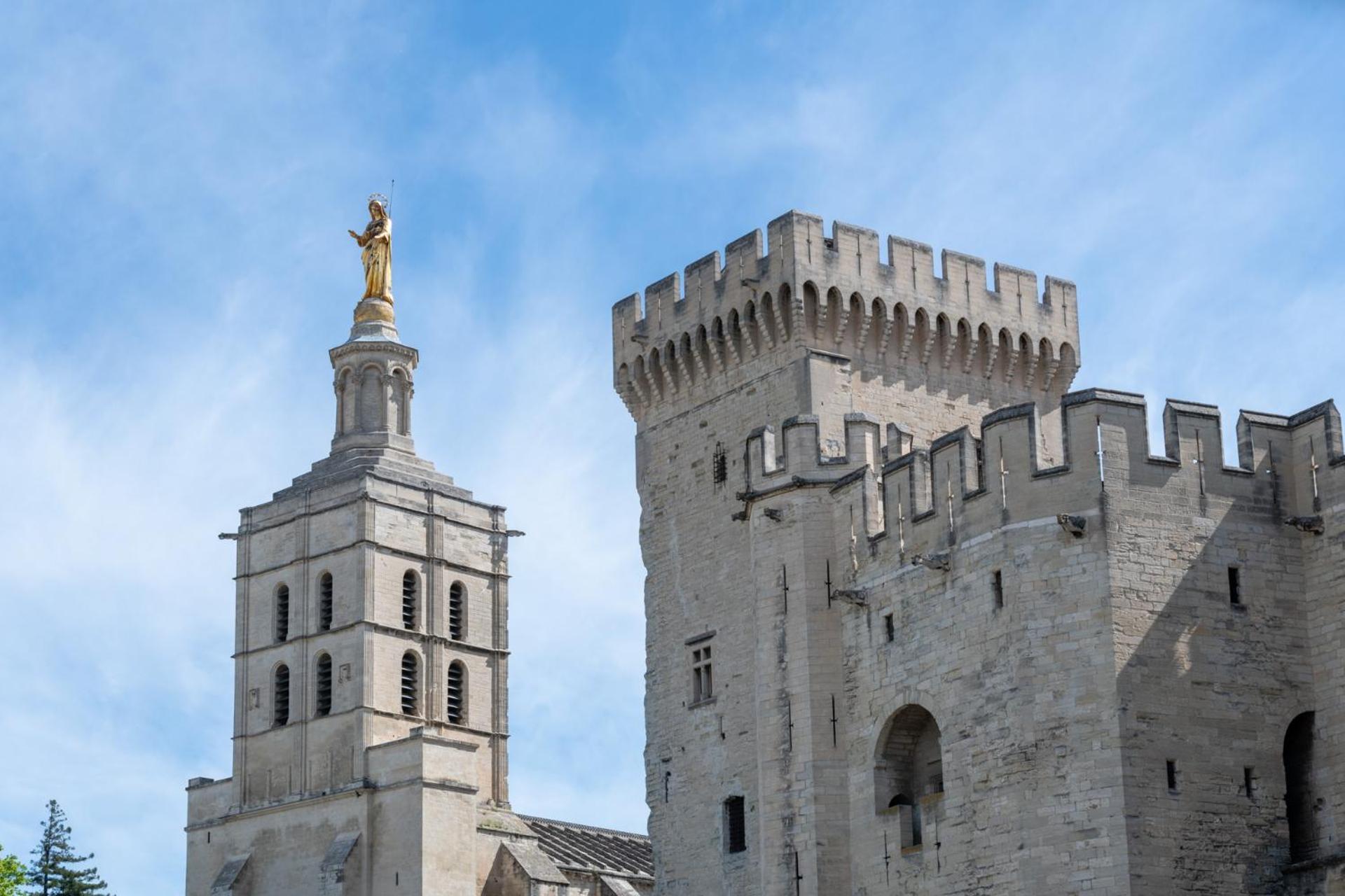 Bien D'Exception En Face Du Palais Des Papes Apartment Avignon Bagian luar foto