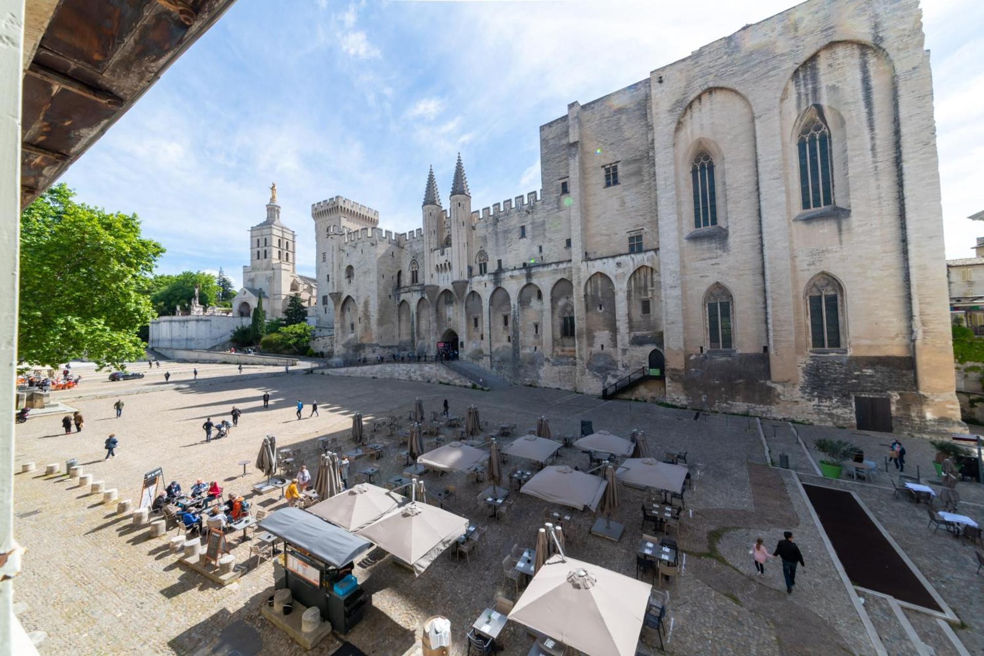 Bien D'Exception En Face Du Palais Des Papes Apartment Avignon Bagian luar foto
