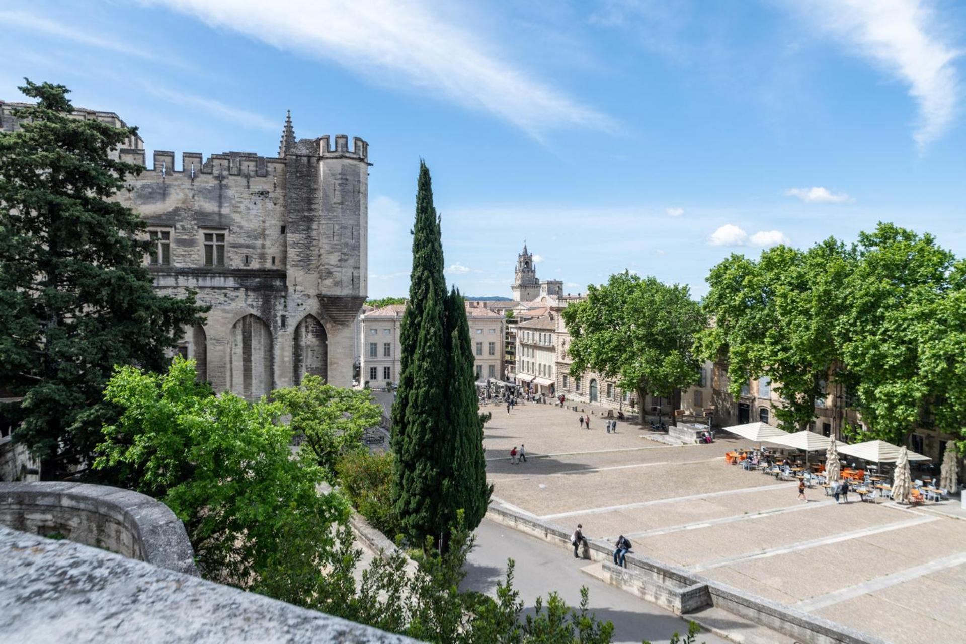 Bien D'Exception En Face Du Palais Des Papes Apartment Avignon Bagian luar foto