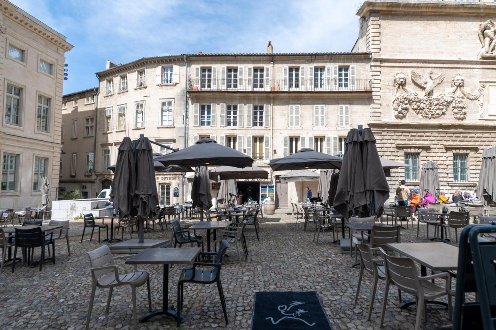 Bien D'Exception En Face Du Palais Des Papes Apartment Avignon Bagian luar foto